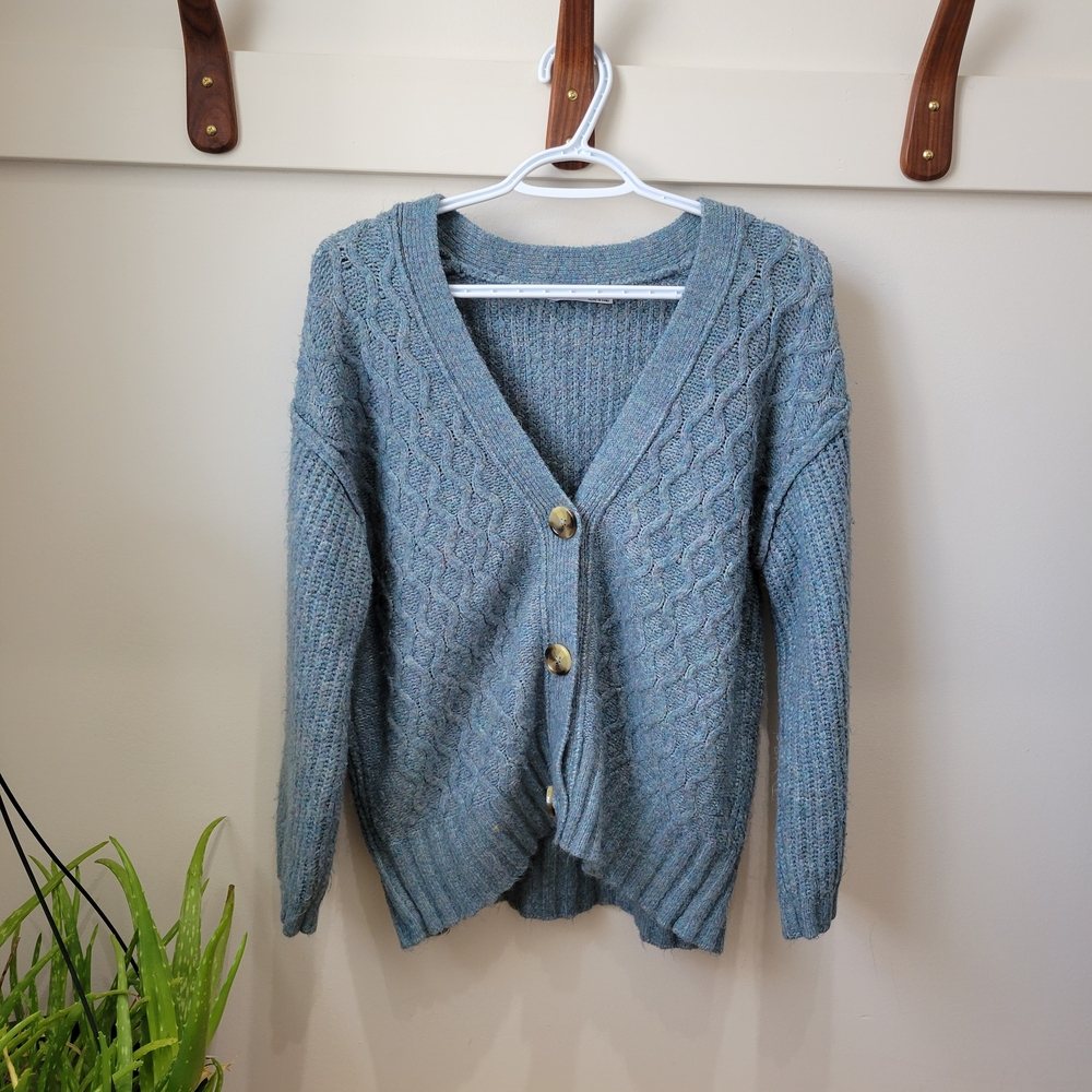 Elegant Blue Cable Knit Cardigan